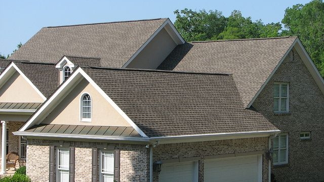 The Ultimate Guide to Finding the Perfect Roofing Contractor